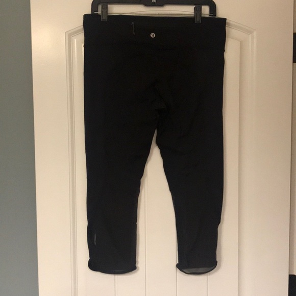 Lululemon black capris with mesh - Picture 5 of 7
